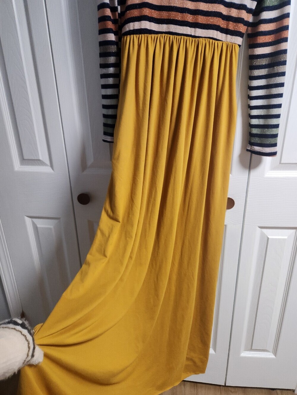 Reborn J Pullover Scoop Neck Long Sleeve Maxi Dress Black and GOLD Size M - Picture 4 of 6
